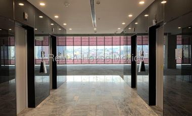 Venta de Oficina en Obra Gris en Hacienda de Las Palmas / Huixquilucan 25-3494