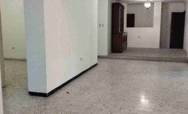 Los Ceibos, alquiler Departamiento planta baja, 3 habitaciones y garaje