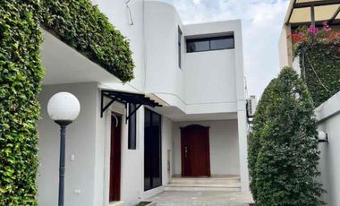 Alquiler Casa Urb. Rio Grande    Km1  Via Samborondon