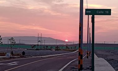 VENTA CASA DE PLAYA AMOBLADA EN CONDOMINIO URB. SOL DE PARACAS