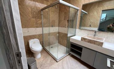 HERMOSA CASA EN RENTA AMUEBLADA