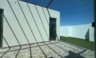 HERMOSA CASA EN RENTA AMUEBLADA