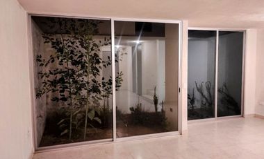 Casa en Renta en Residencial Castelo, cerca del PIBA, 3 rec 3 baños