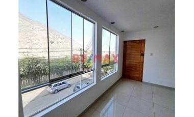 Vendo Amplio Departamento Ubicado En Mayorazgo Ate-Limite Con La Molina
