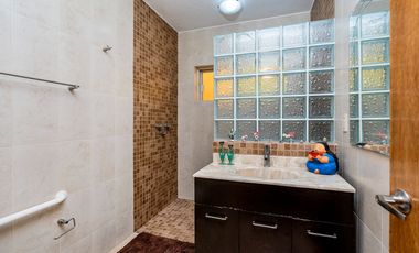 Linda casa en Lago encantado, vista al lago, conocela!
