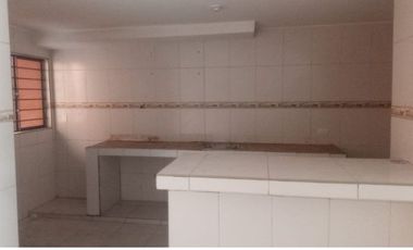 VENDO EXCELENTE CASA EN APODACA CERCA DE SAN NICOLÁS, 2 PLANTAS, 3CON BARRA DESYUNADORA, C RECÁMARAS, 2 Y MEDIO BAÑOS, COCHERA TECHAD