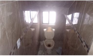 VENDO EXCELENTE CASA EN APODACA CERCA DE SAN NICOLÁS, 2 PLANTAS, 3CON BARRA DESYUNADORA, C RECÁMARAS, 2 Y MEDIO BAÑOS, COCHERA TECHAD