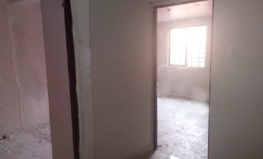 VENDO EXCELENTE CASA EN APODACA CERCA DE SAN NICOLÁS, 2 PLANTAS, 3CON BARRA DESYUNADORA, C RECÁMARAS, 2 Y MEDIO BAÑOS, COCHERA TECHAD