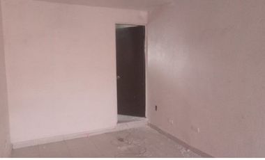 VENDO EXCELENTE CASA EN APODACA CERCA DE SAN NICOLÁS, 2 PLANTAS, 3CON BARRA DESYUNADORA, C RECÁMARAS, 2 Y MEDIO BAÑOS, COCHERA TECHAD