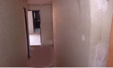 VENDO EXCELENTE CASA EN APODACA CERCA DE SAN NICOLÁS, 2 PLANTAS, 3CON BARRA DESYUNADORA, C RECÁMARAS, 2 Y MEDIO BAÑOS, COCHERA TECHAD