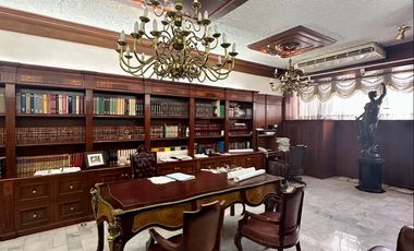 Casa en Venta Zapopan Fraccionamiento Rinconada del Sol - JUNTO A PLAZA DEL SOL