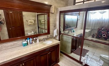Casa en Venta Zapopan Fraccionamiento Rinconada del Sol - JUNTO A PLAZA DEL SOL