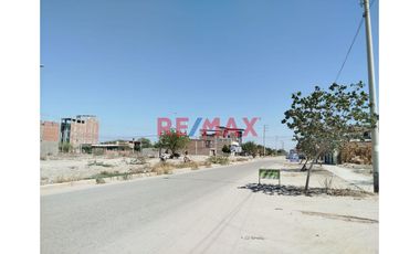 Venta De Terreno En Via Colectora 2- En Urb.Casuarinas 126M2 ID: 1143036