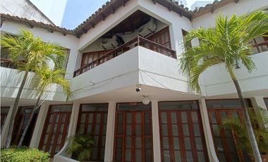 VENTA CASA AMOBLADA CONJUNTO CERRADO CERCA AL MAR RODADERO SUR - E.C.