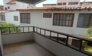 VENTA CASA AMOBLADA CONJUNTO CERRADO CERCA AL MAR RODADERO SUR - E.C.