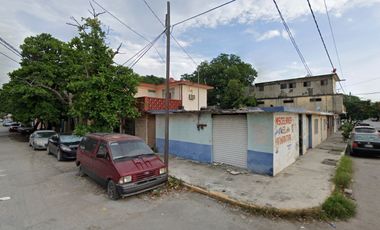 CASA EN VENTA DE REMATE BANCARIO, Alejandro Prieto, Zona Centro, Mante, Tamps., México JMJC12