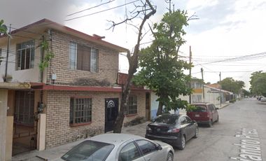 CASA EN VENTA DE REMATE BANCARIO, Alejandro Prieto, Zona Centro, Mante, Tamps., México JMJC12