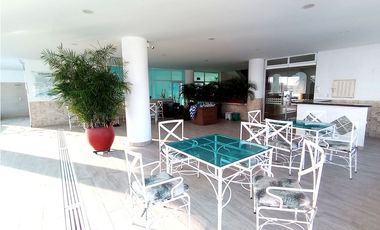 RENTA APARTAESTUDIO AMOBLADO EN PRIMERA LINEA DE PLAYA RODADERO - J.V
