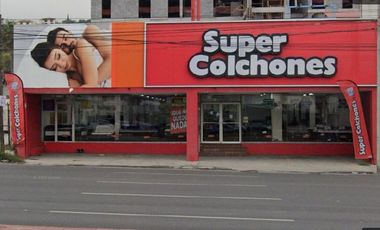 Local Comercial en VENTA en una de las avenidas con mayor flujo vehicular de Monterrey