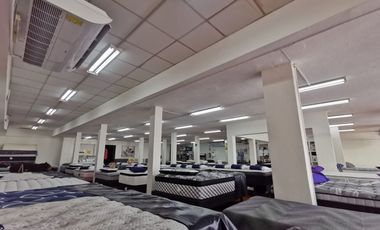 Local Comercial en VENTA en una de las avenidas con mayor flujo vehicular de Monterrey