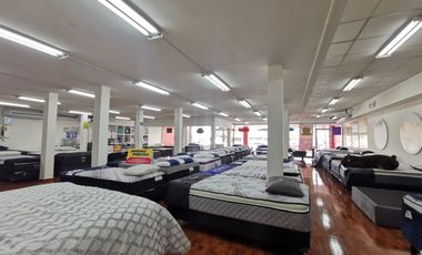 Local Comercial en VENTA en una de las avenidas con mayor flujo vehicular de Monterrey