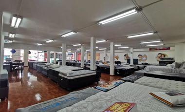 Local Comercial en VENTA en una de las avenidas con mayor flujo vehicular de Monterrey