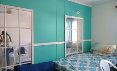 VENTA APARTAESTUDIO A UNA CUADRA DE LA PLAYA DEL RODADERO SUR - H.I
