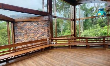 ¡Escápate a la Sabana de Bogotá! Espectacular Cabaña de Lujo en Condominio Exclusivo Imagina despertar cada mañana en un paraíso natural, a solo un pa