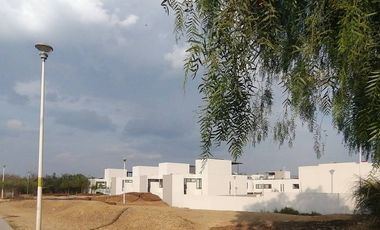 CASA EN RECUPERACIÓN!!! AV. CAMINO REAL A COLIMA