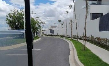 CASA EN RECUPERACIÓN!!! AV. CAMINO REAL A COLIMA
