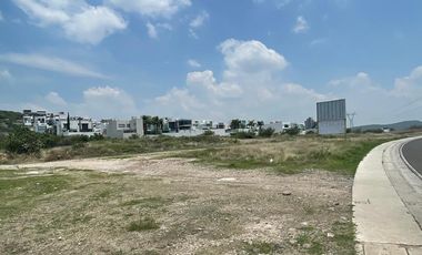 RENTA DE TERRENO COMERCIAL EN JURIQUILLA,  AFLUENCIA PEATONAL Y VEHICULAR