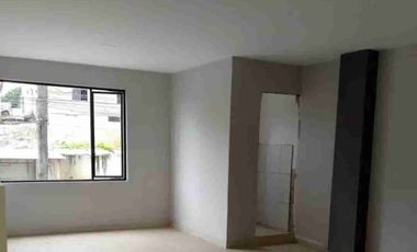 SE VENDE EDIFICIO NUEVO RENTERO COMERCIAL – PEDERNALES, MANABÍ