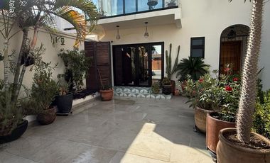 Casa En Venta a 900m del Malecón de Puerto Vallarta