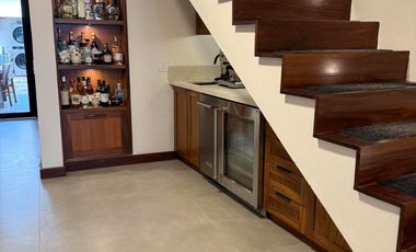 Casa En Venta a 900m del Malecón de Puerto Vallarta