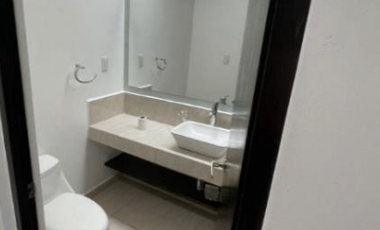 VENTA CASA DE GRAN TAMAÑO EN ARBOLEDAS, TUXTLA GUTIERREZ CHIAPAS
