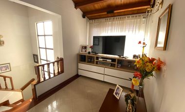 SE VENDE CASA EN IBAGUE BIEN UBICADA