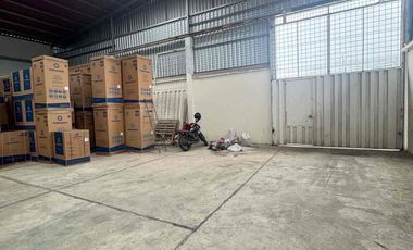 BODEGA EN ALQUILER SECTOR FERROVIARIA INGRESO A MACHALA