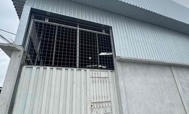 BODEGA EN ALQUILER SECTOR FERROVIARIA INGRESO A MACHALA