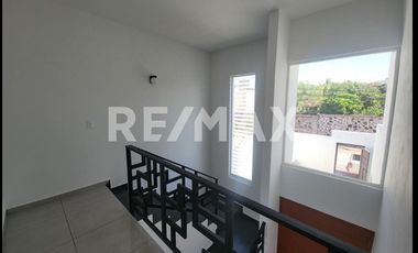 CASA NUEVA EN FRACC. ALTOS DE OAXTEPEC