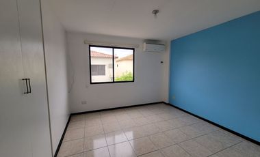 Casa en alquiler Puerto Seymour