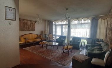 EN VENTA CASA CLÁSICA SECTOR CENTRO COMERCIAL QUICENTRO