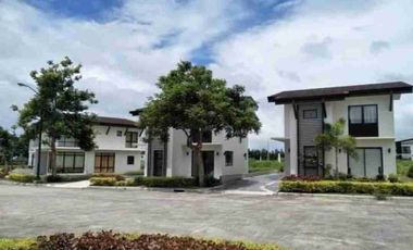 PROMO LOT FOR SALE in THE SONOMA, Sta. Rosa Laguna beside of Nuvali (216sqm)❗