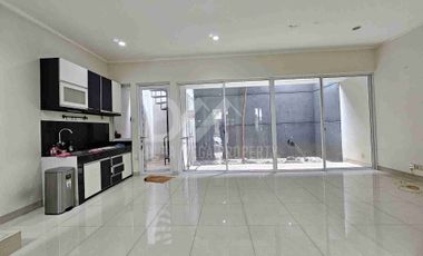 Dijual Rumah 2lt Cantik Modern Cluster Discovery Bintaro