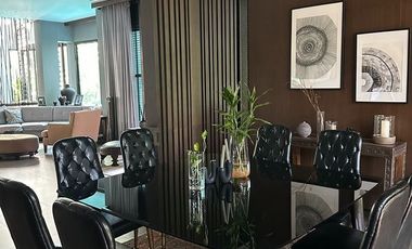 Modern Luxury Pool Villa, @Sukhumvit 39 near BTS Phrom Phong 900 m.