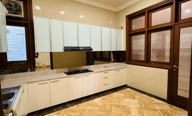 *Graha Famili Minimalis Full Marmer Mewah For Rent*