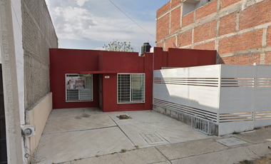 Casa en Venta en Fraccionamiento Hacienda del Sol, Michoacán JP