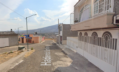 Casa en Venta en Fraccionamiento Hacienda del Sol, Michoacán JP