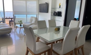 Se Vende Apartamento frente a la playa