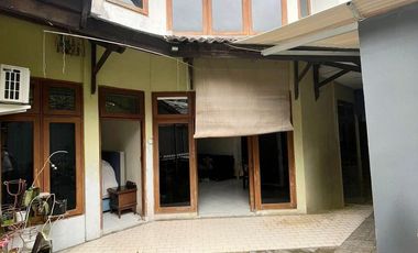 DIJUAL RUMAH TERAWAT DI AREA REGOL BKR BANDUNG TENGAH