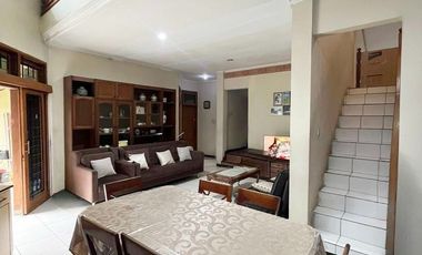 DIJUAL RUMAH TERAWAT DI AREA REGOL BKR BANDUNG TENGAH